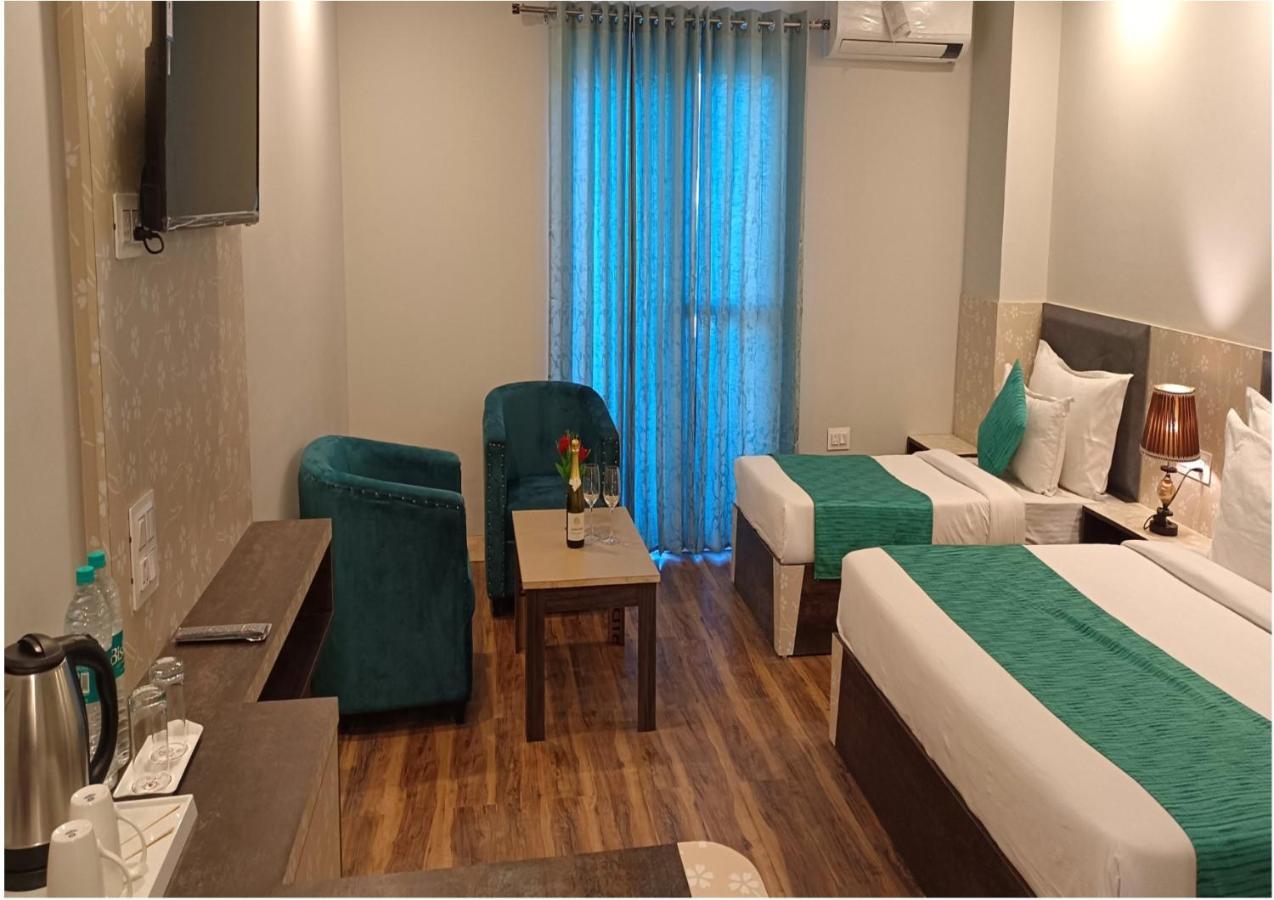 Hotel Square One By D'Polo Dharamshala Exterior photo
