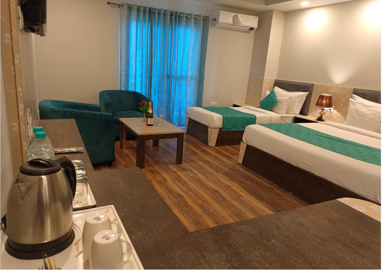 Hotel Square One By D'Polo Dharamshala Exterior photo