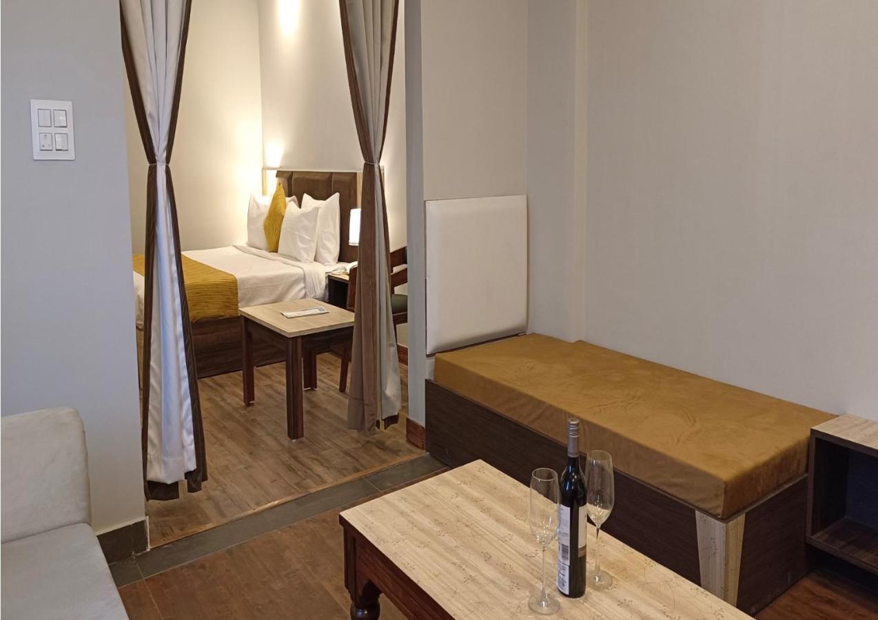 Hotel Square One By D'Polo Dharamshala Exterior photo
