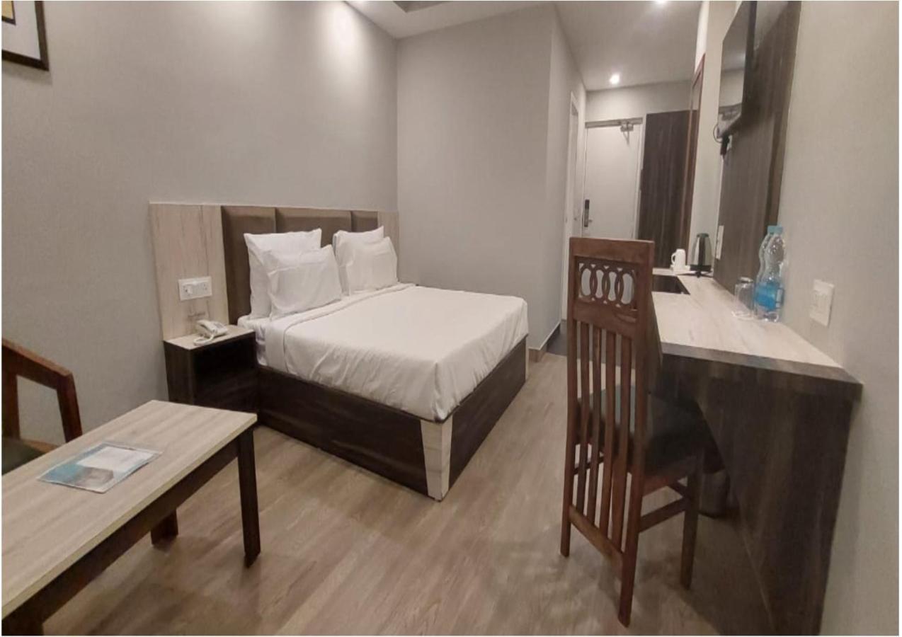 Hotel Square One By D'Polo Dharamshala Exterior photo