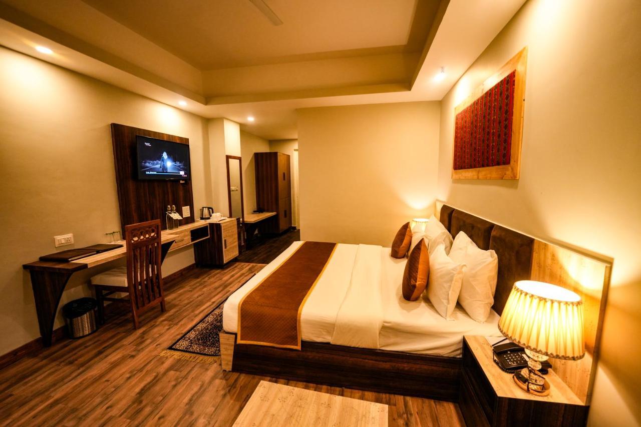 Hotel Square One By D'Polo Dharamshala Exterior photo