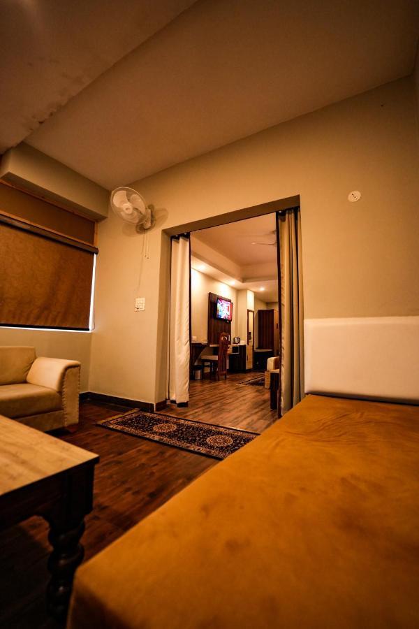 Hotel Square One By D'Polo Dharamshala Exterior photo