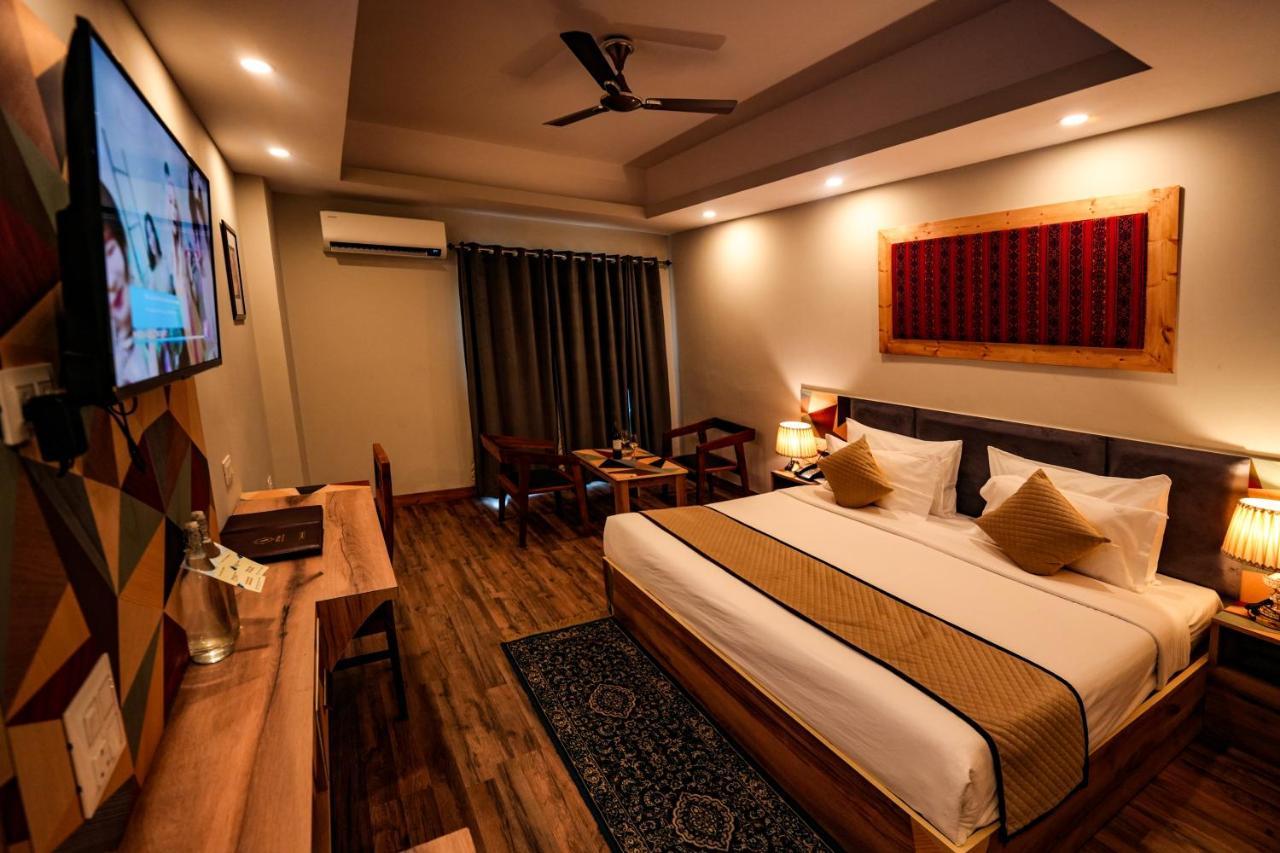 Hotel Square One By D'Polo Dharamshala Exterior photo