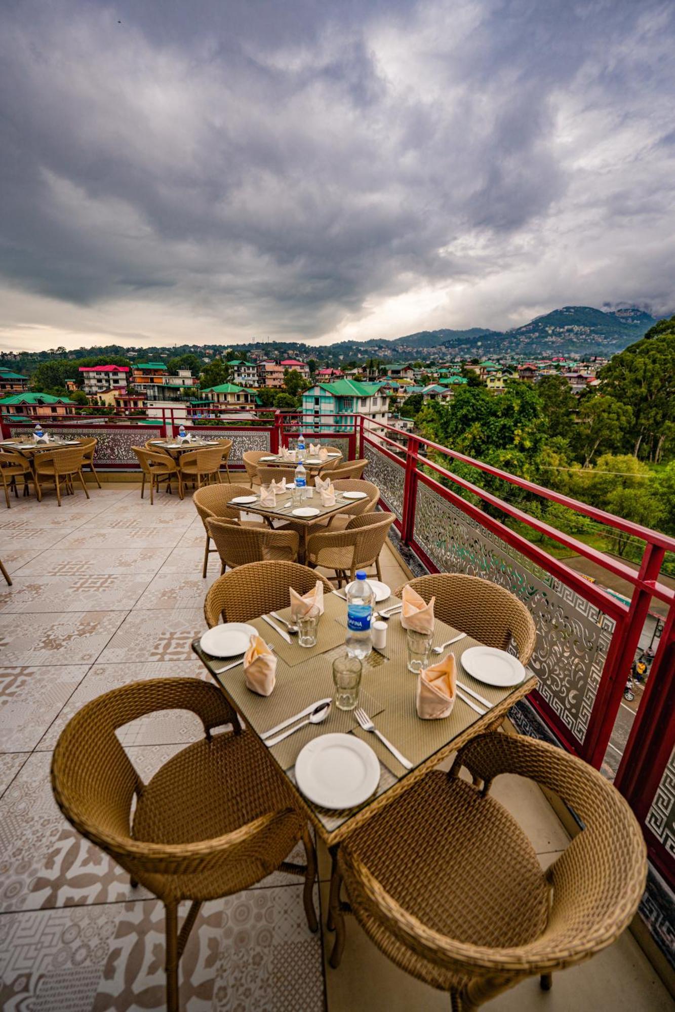 Hotel Square One By D'Polo Dharamshala Exterior photo