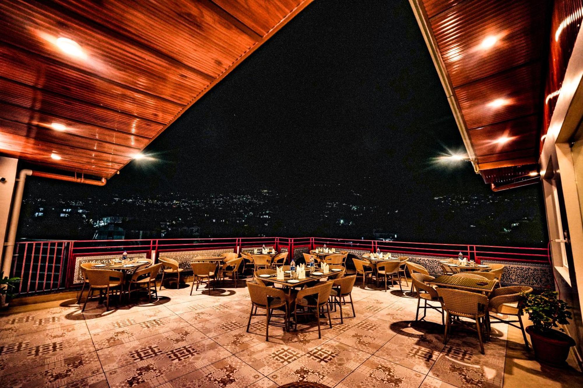 Hotel Square One By D'Polo Dharamshala Exterior photo