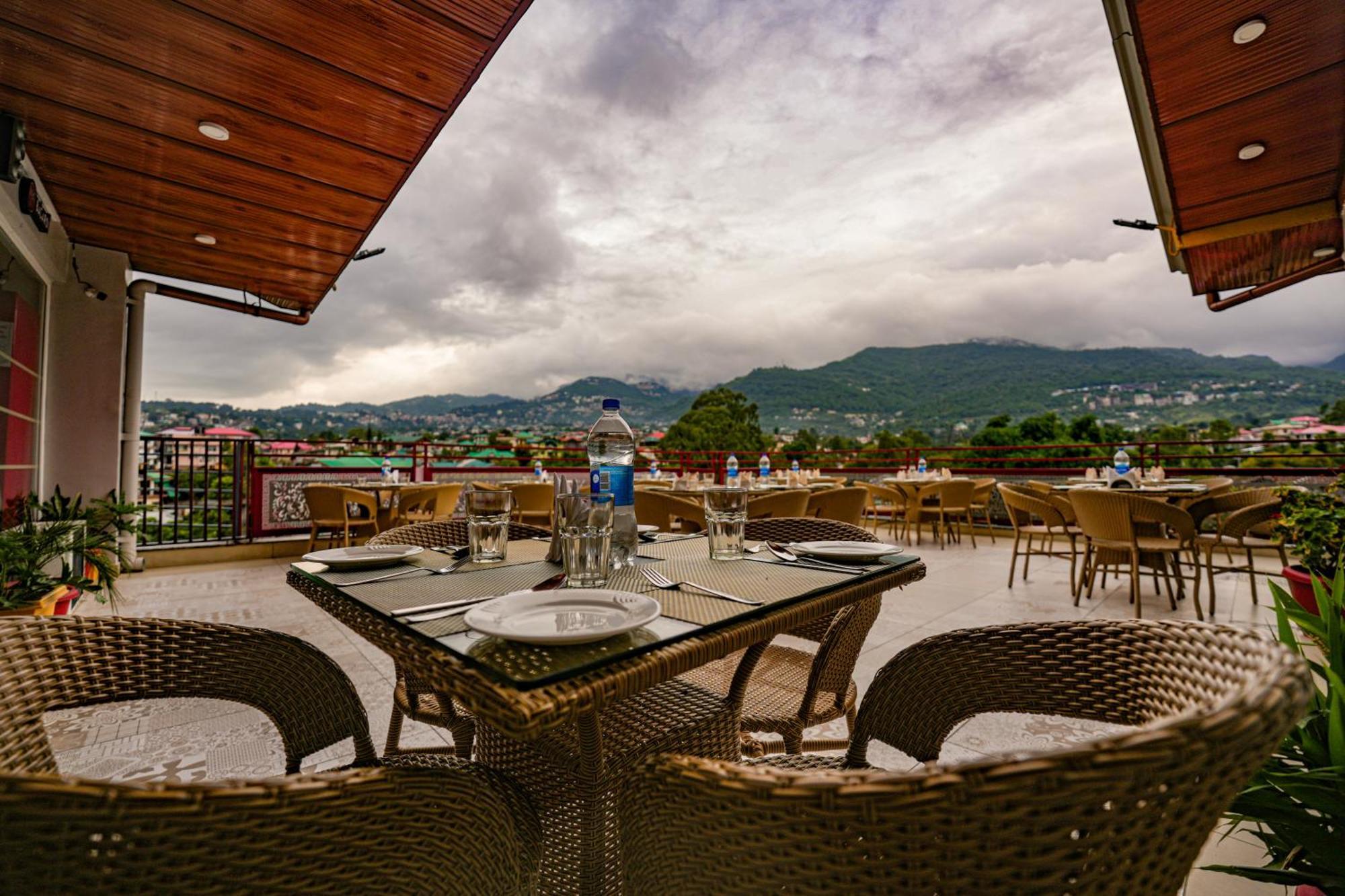 Hotel Square One By D'Polo Dharamshala Exterior photo